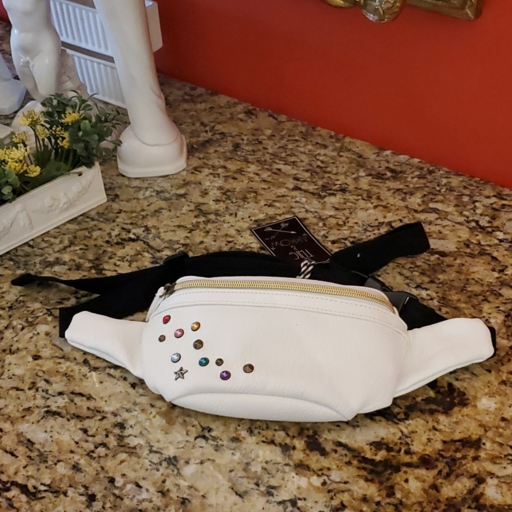 Twig & Arrow Fanny Pack